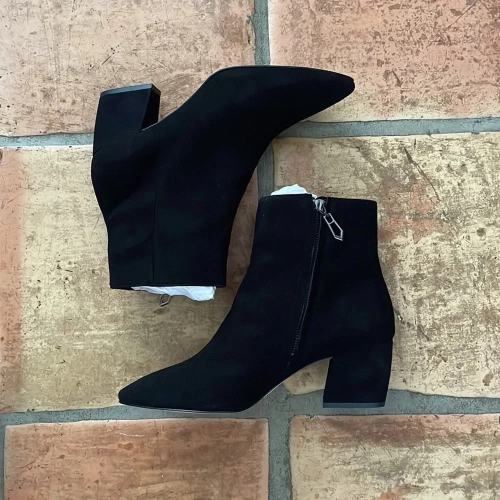 NEW ✨ BOTKIER Sasha Suede Almond Toe Block Heel Boot Size 11 New With Box